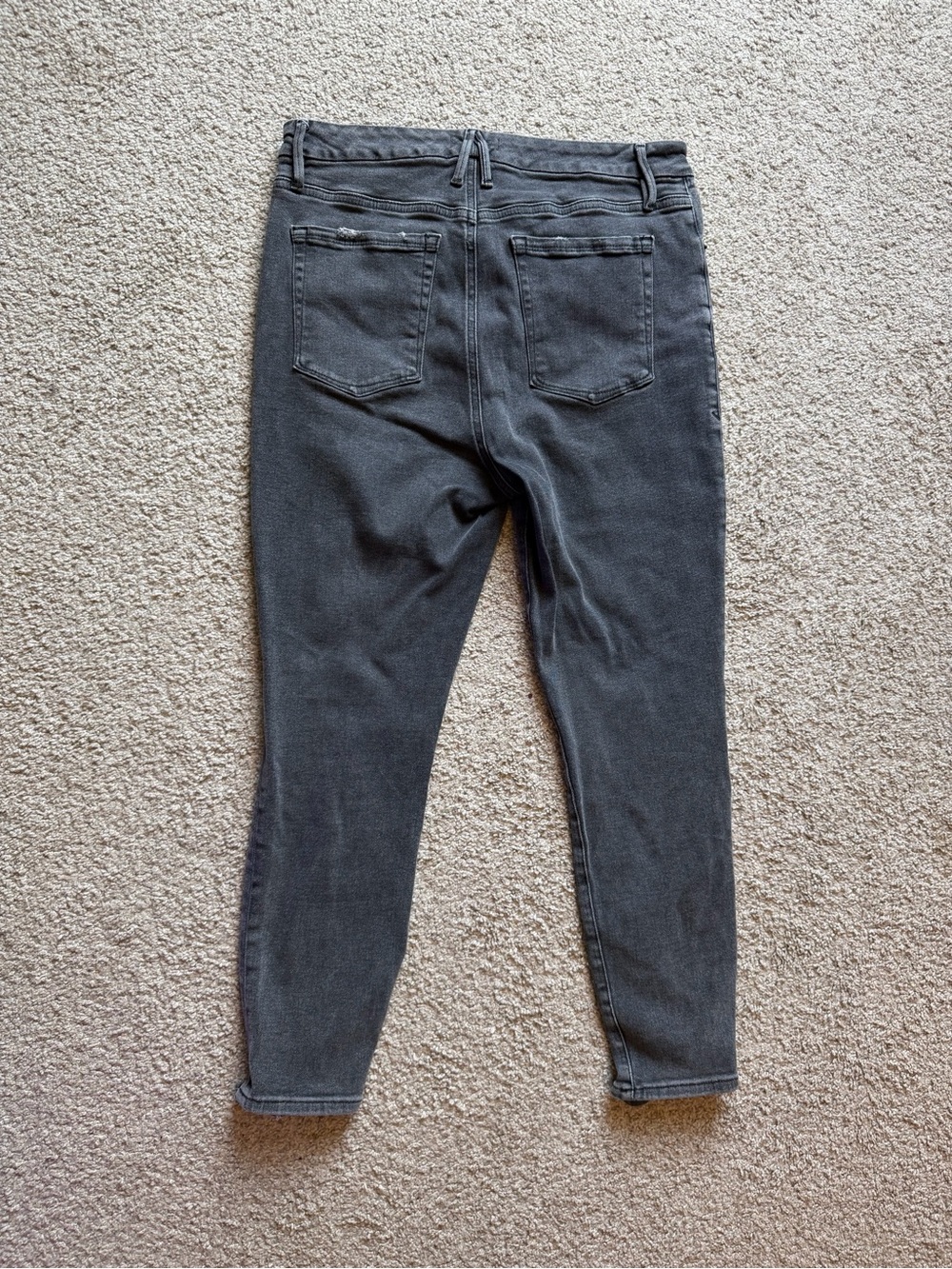 Good American Women's Distressed Hem Skinny Jeans - Picture 4 of 5